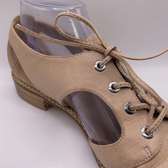 Stuart Weitzman Women’s Size 10 Tan almond Lace Up Leather Loafers Oxfords - Picture 15 of 16